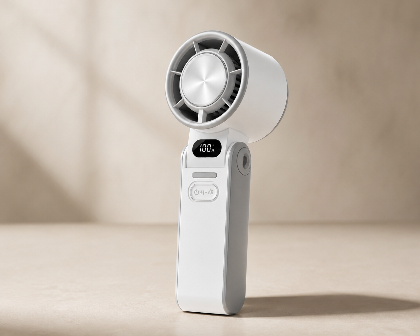 Produits Coolora présentés sur un fond clair